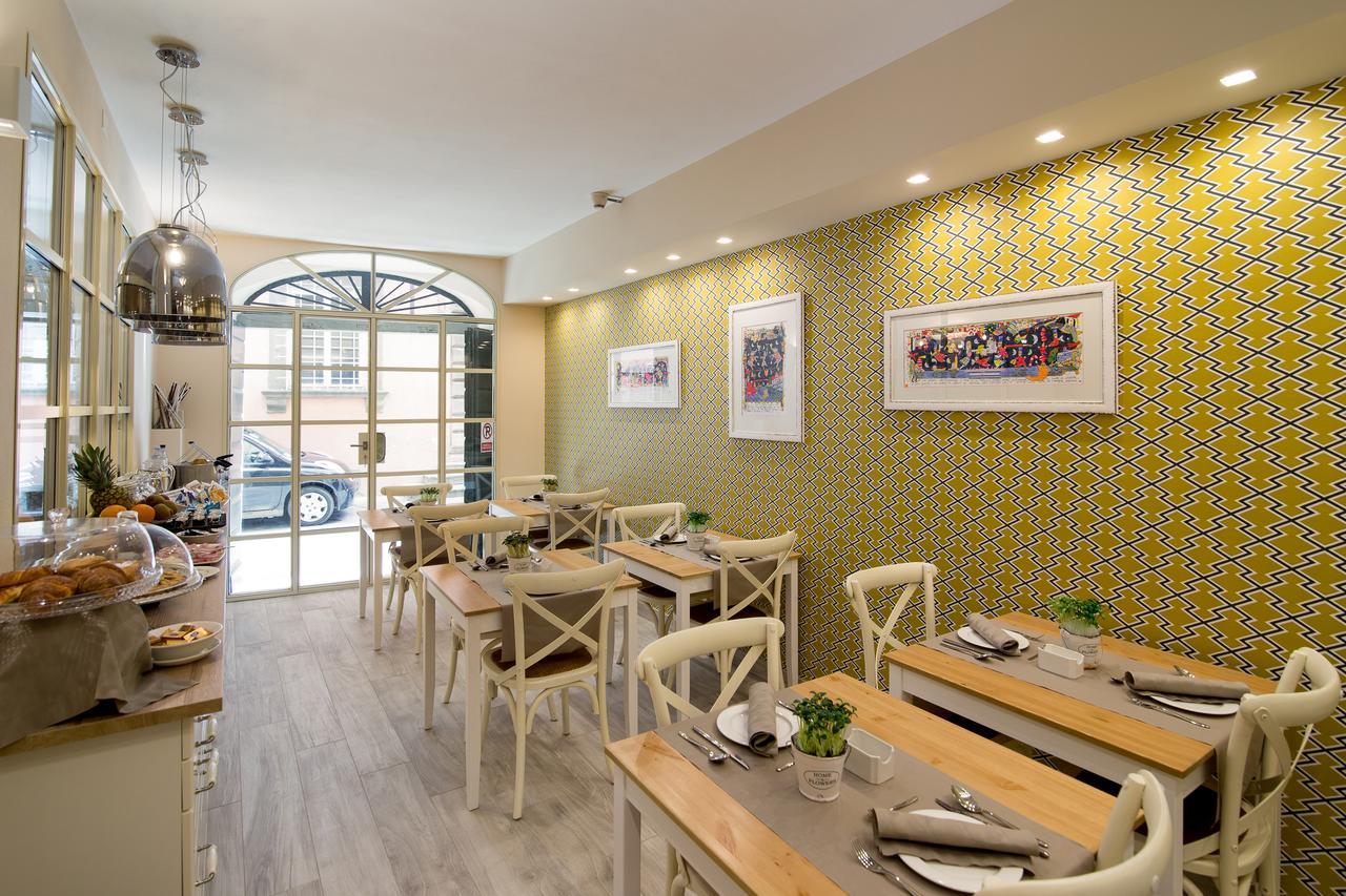 לוקה B&B Residenza Di Via Fontana מראה חיצוני תמונה