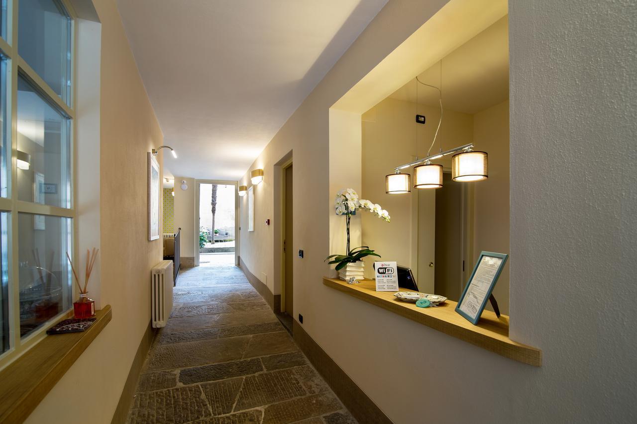 לוקה B&B Residenza Di Via Fontana מראה חיצוני תמונה