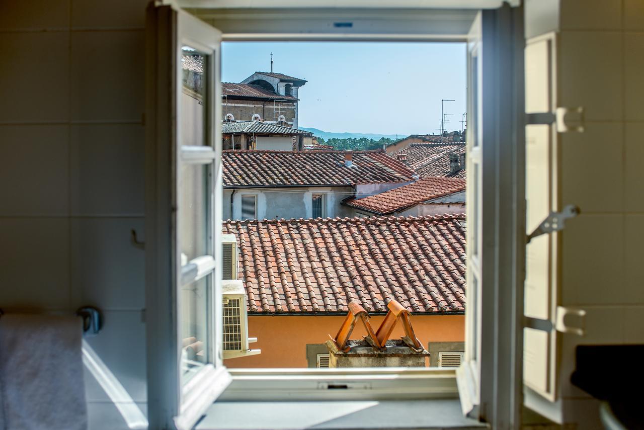 לוקה B&B Residenza Di Via Fontana מראה חיצוני תמונה