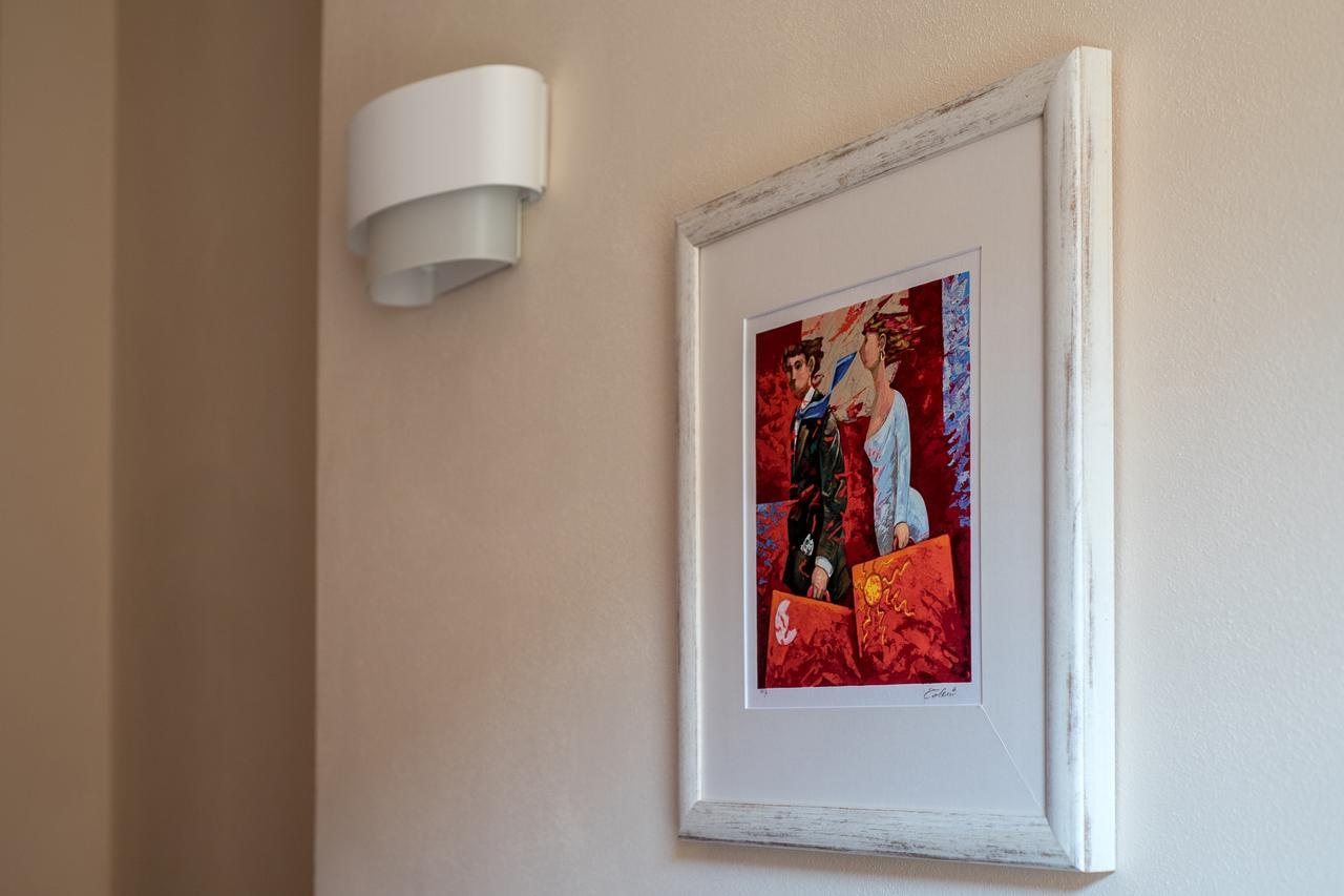 לוקה B&B Residenza Di Via Fontana מראה חיצוני תמונה