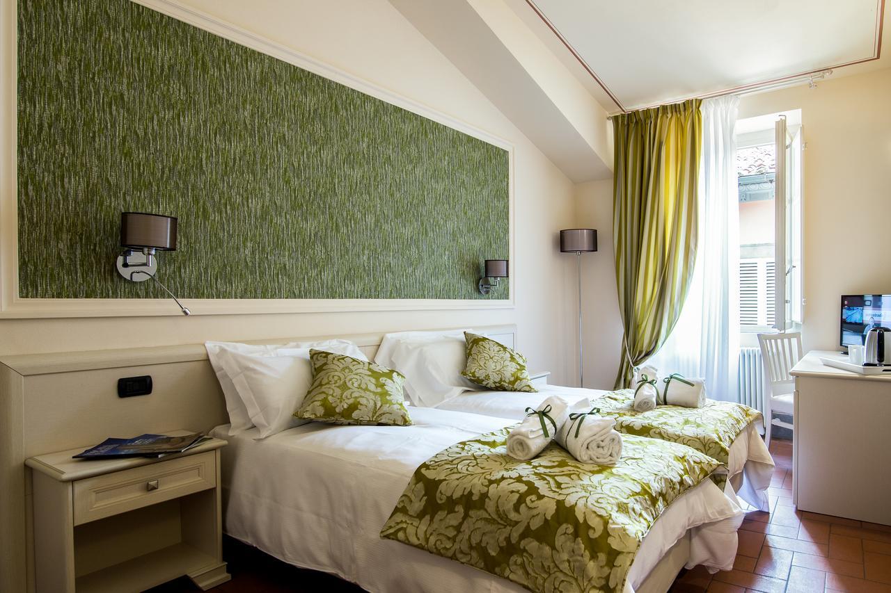 לוקה B&B Residenza Di Via Fontana מראה חיצוני תמונה