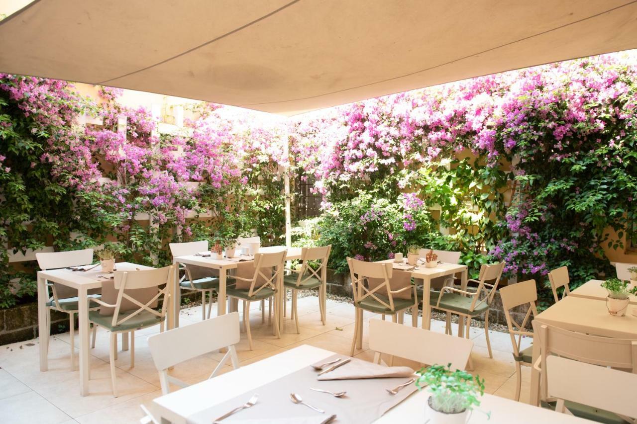 לוקה B&B Residenza Di Via Fontana מראה חיצוני תמונה